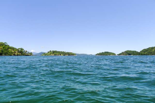 Gas Station Stories and Angra Dos Reis